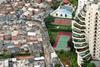 Sao Paolo: The rich and the shantytown next door