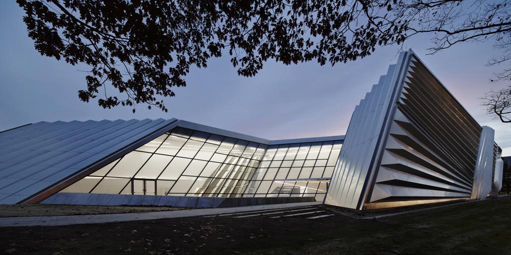 In Pictures: Eli and Edythe Broad Art Museum by Zaha Hadid | News ...