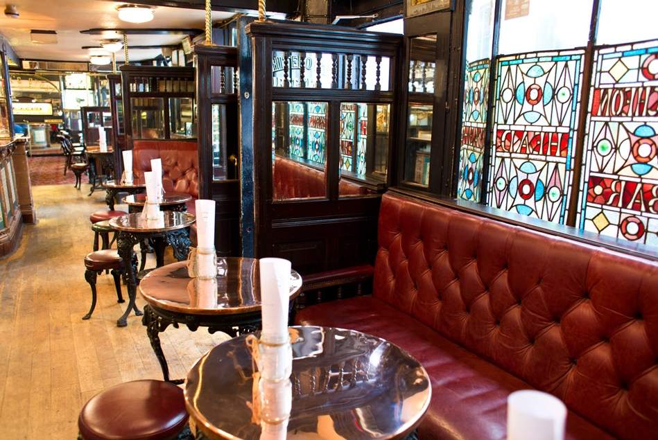 Architects' favourite pubs Whitelocks, Leeds, West Yorkshire