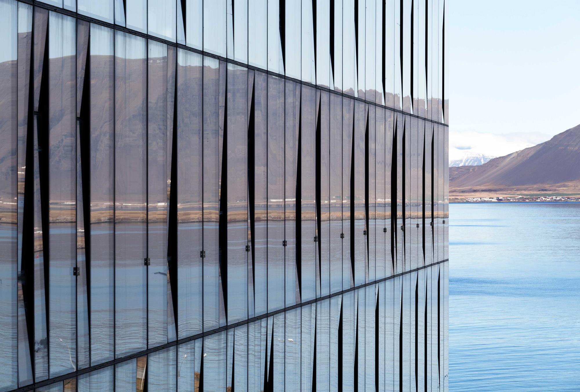 Cpd 20 2018 Aluminium Curtain Walling Features Building Design