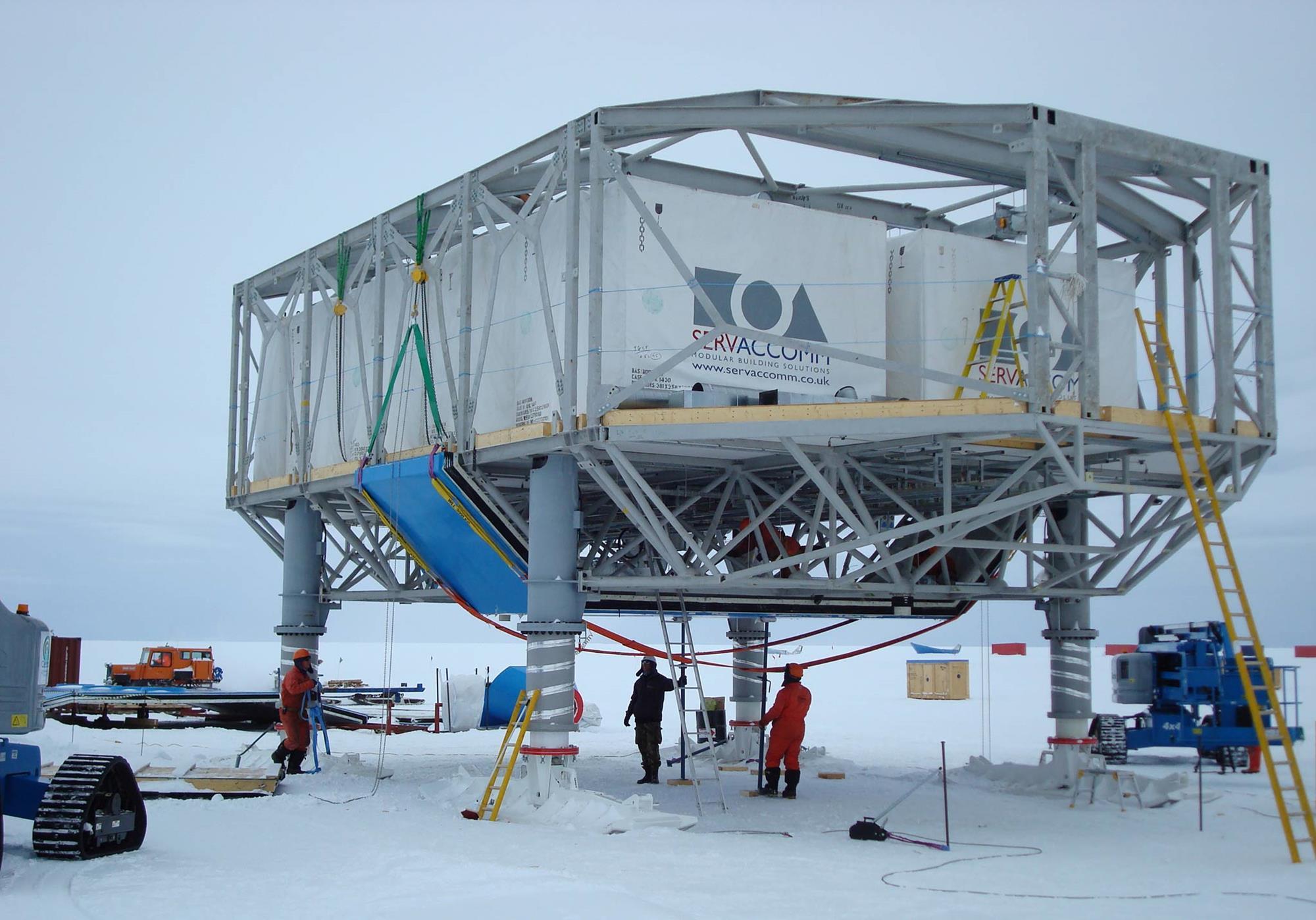 Halley VI Antarctic Research Station by Hugh Broughton Architects