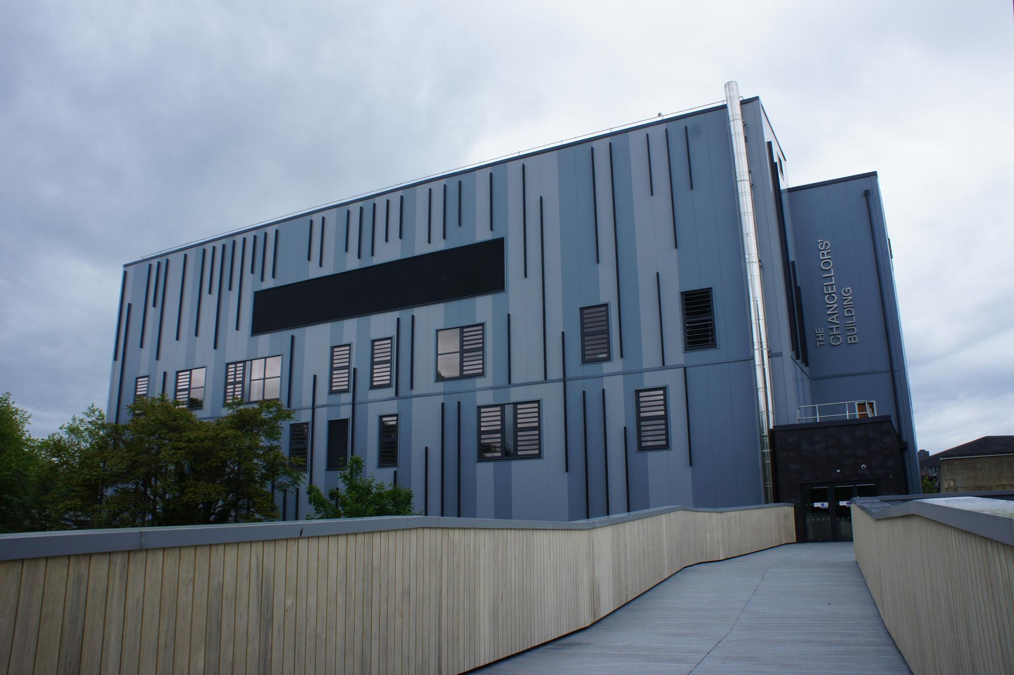 Carbuncle Cup Chancellor's Building, University of Bath, Stride
