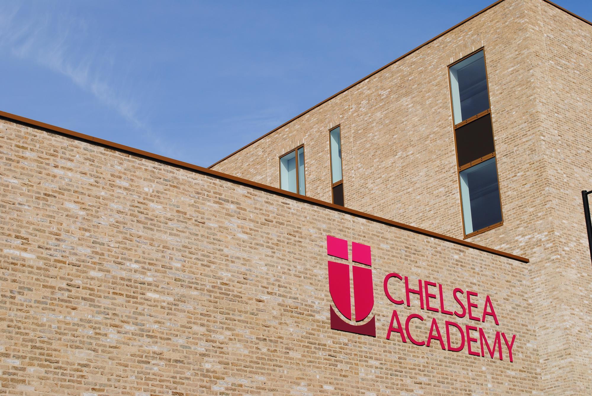 Michael Gove opens Feilden Clegg Bradley's new academy News