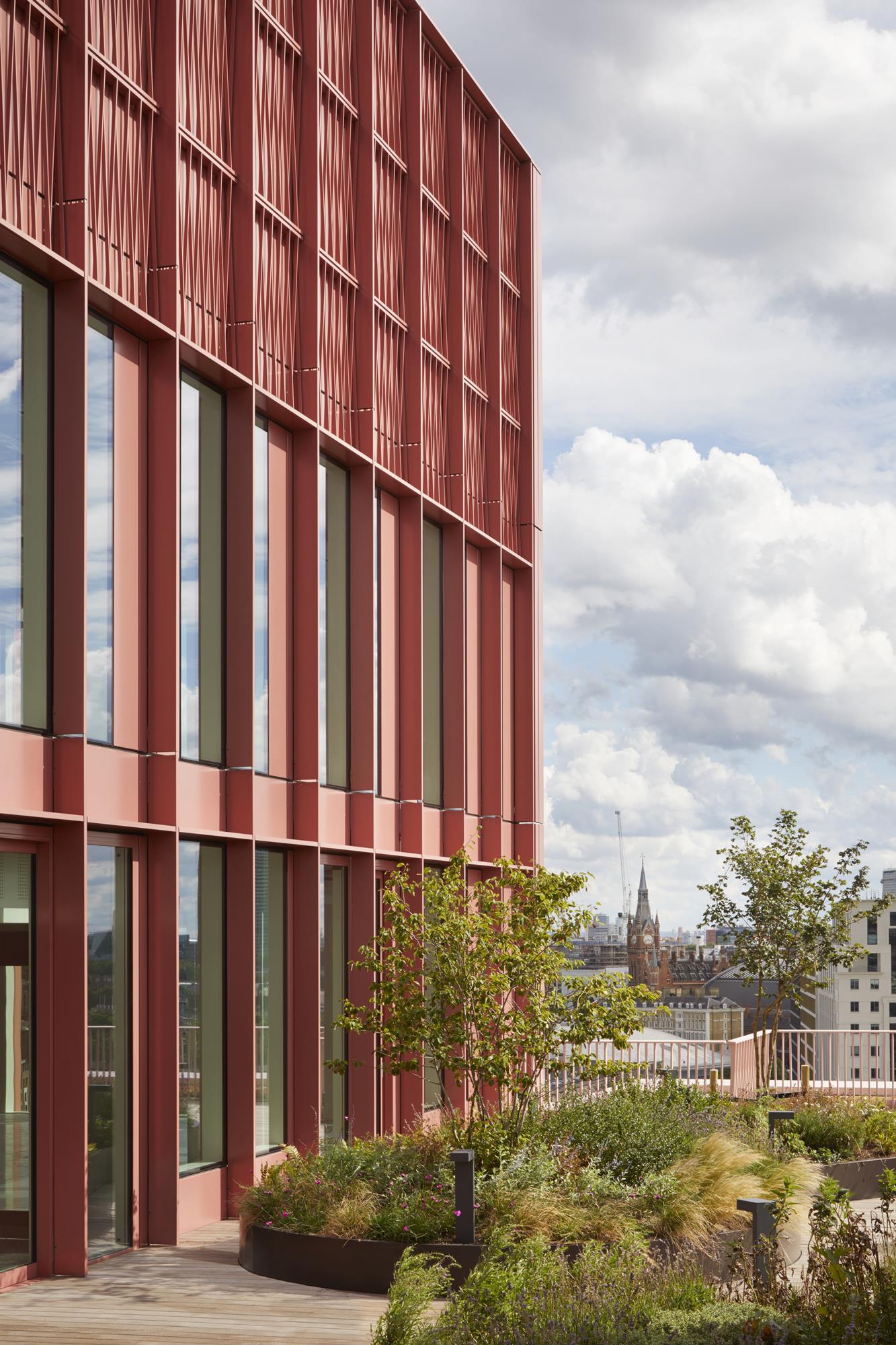 Building Study: R7, King's Cross, by Duggan Morris ...