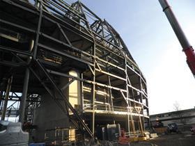 The arena contains 4,200 tonnes of steel, which enabled the team to create long-span roofs and overhangs.