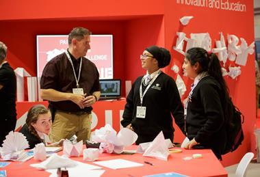 Sponsored content UKCW_ukcw - Students on the MOBIE stand (Credit UKCW)