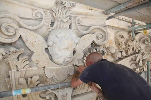Stonemason working on St Paul's cathedral