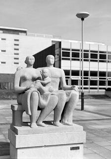 The Family in Harlow town centre by Henry Moore