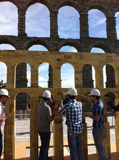 Recreating the Roman aqueduct