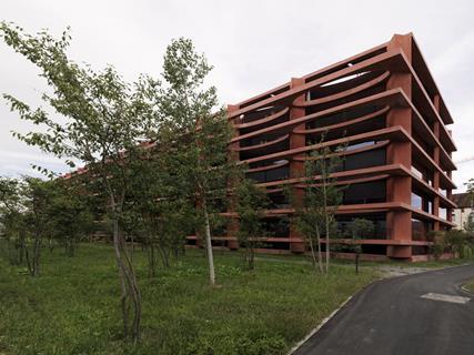 Zug Schleife apartments by Valerio Olgiati