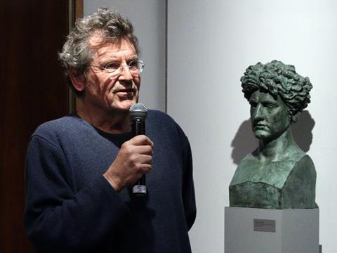 ERIC PARRY TALKING AT THE RIBA EXHIBITION OPENING cropped