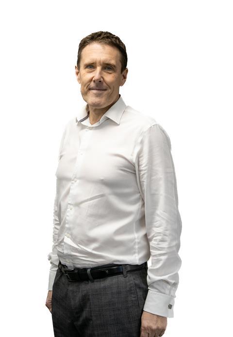 Lee Nichols (1)