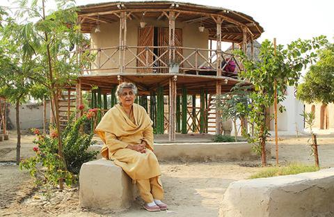 Yasmeen Lari outside Women's Centre, Pakistan, ©Heritage Foundation of Pakistan