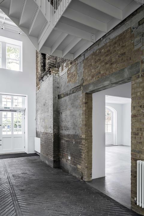 6a-architects-south-london-gallery07_slg_firestation_jdLR