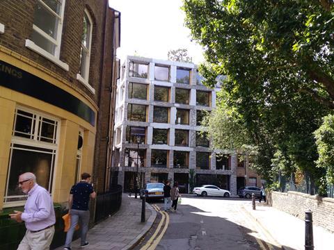 15 Clerkenwell Close 1