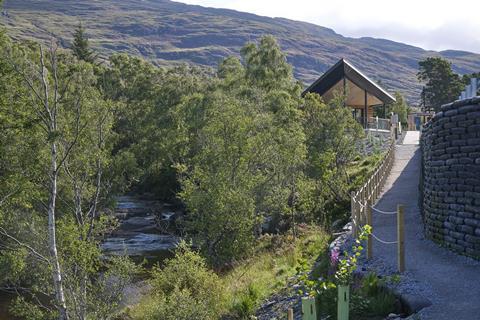 2. Gateway to Nature centre approach