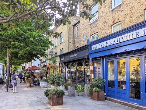 De Beauvoir Town’s shopping parade