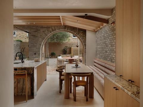 architect-house-extension-arched-door