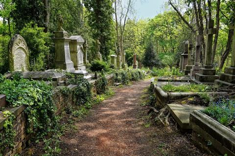 Highgate Cemetery 4