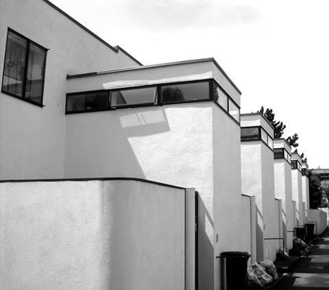 Terraced houses by Jacobus Johannes Pieter Oud at the Weissenhofsiedlung in Stuttgart