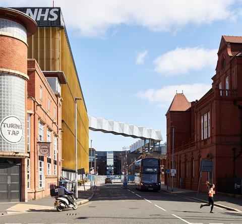 Grafton Street Helipad Bridge by Sheppard Robson_Credit Adrian Lambert (2)