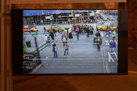 AVZ-EYES ON THE STREET-6424