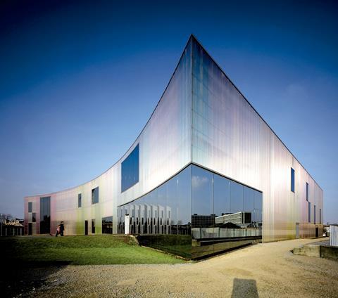 Herzog & de Meuron’s Laban Centre at Deptford Creek