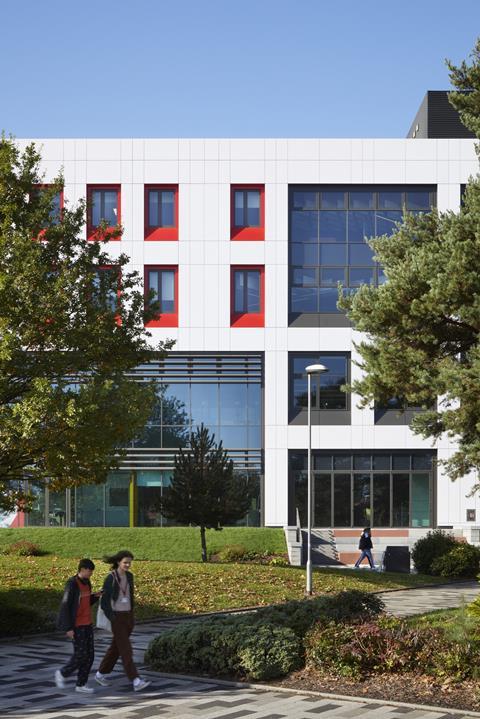 SR_Salford_SEE_6082_N72