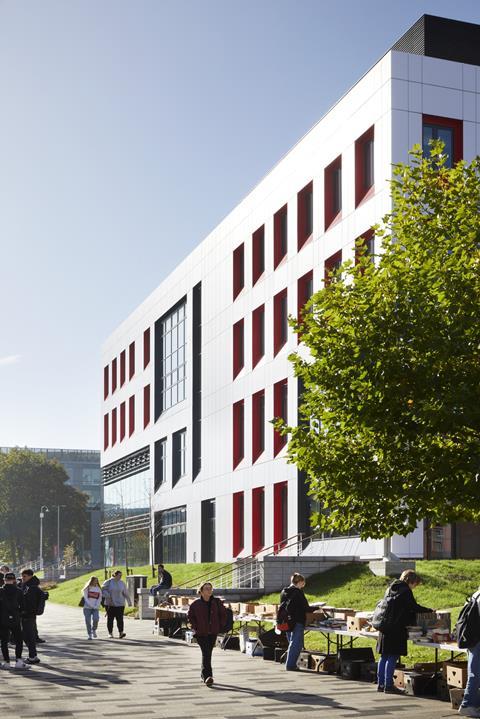 SR_Salford_SEE_6082_N78