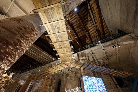 AVZ-PROTEST ACHITECTURE FROM GERMAN CLIMATE-3381