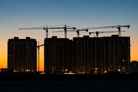 1996419_shutterstock_2581053815_598926_crop