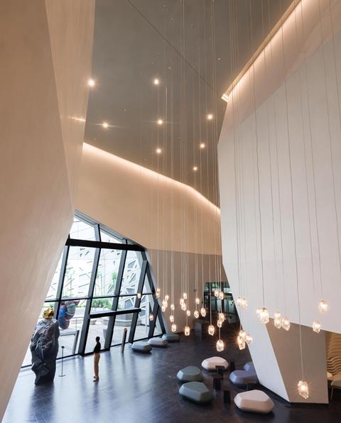 Black Gold Museum Daewha Kang Design Credit Hassan Al Shatti 03 Descent Stair
