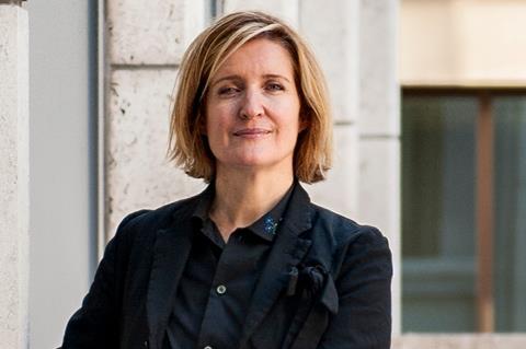 Deborah Saunt at Simthson Plaza ©Luca Miserocchi_cropped