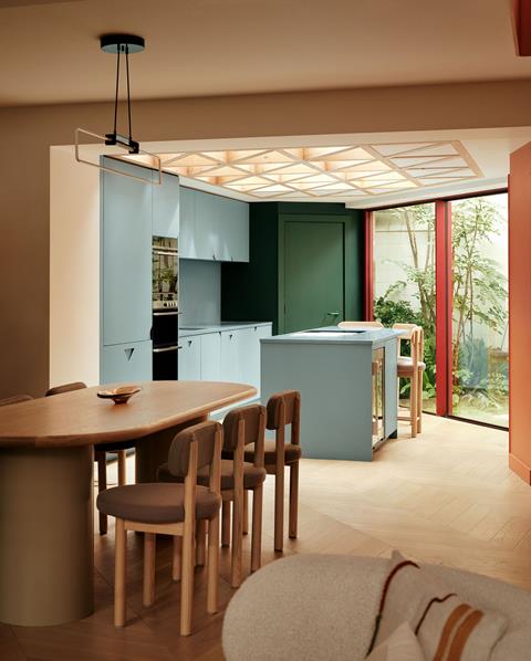 OfficeS&M_MoonHouse_1_FelixSpeller