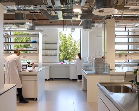 Life and Mind Building lab