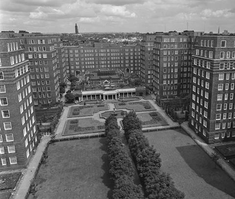 Historic picture Dolphin Square