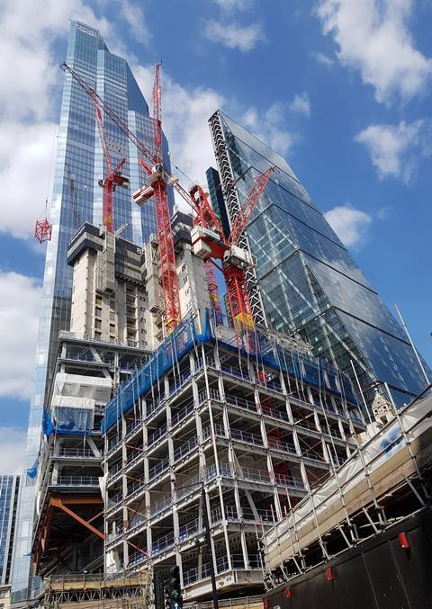 City skyscapers London skyline under costruction_Ben Flatman