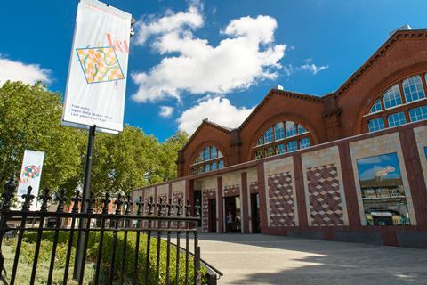 V&A Museum of Childhood - front entrance 2006 - Caruso St John