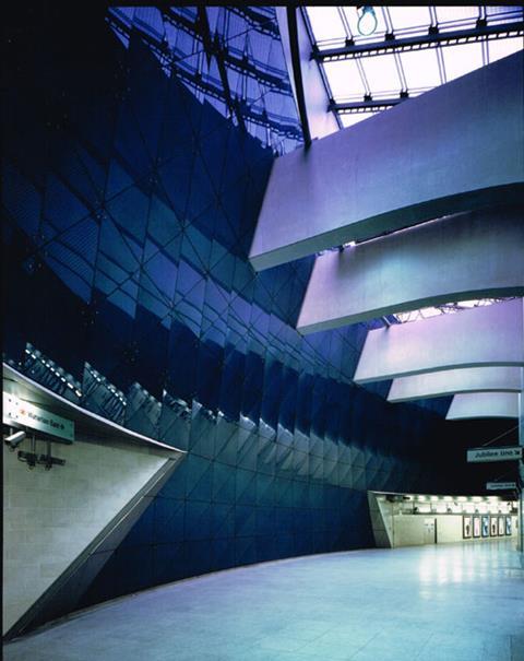 MJP's Southwark Tube station - intermediate concourse