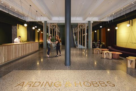 Arding Hobbs_Richard Chivers_Press_01