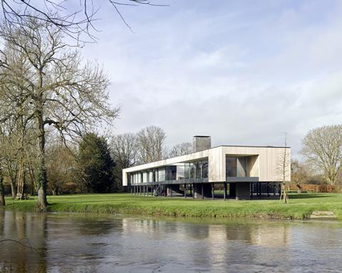 River House by John Pardey Architects