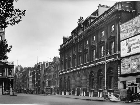 The Strand, long before the demolitions required for KCL's 1972 Strand Building designed by ED Jefferiss Mathews