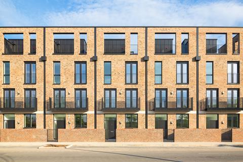 shutterstock_1737486935