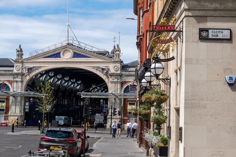 shutterstock_1754660381