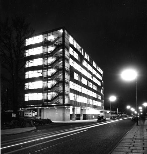 Daneshill House, designed by Leonard Vincent as the headquarters of Stevenage Development Corporation, shown shortly after its completion in 1961.