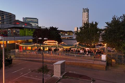 Carpenters Dialogue Express_RegenParty_Ext10_Jan Kattein Architects