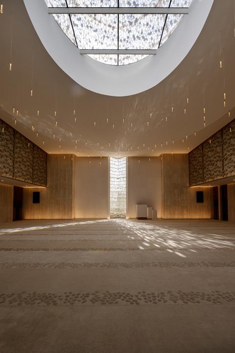 Majid Al-Futtaim Mosque_Prayer Hall_Client_1