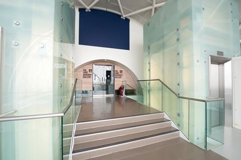 CR Laurence’s Taper-Loc system was used to install glass barriers at the Imperial War Museum in London