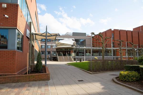 De Montford University starts search for team to design £30m library ...